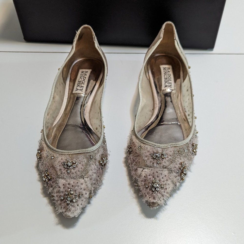 Badgley Mischka Adrienne Embellished Ballet Flat Ivory Satin, size 6M